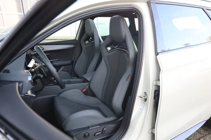 Cupra Leon 2025 photo 3