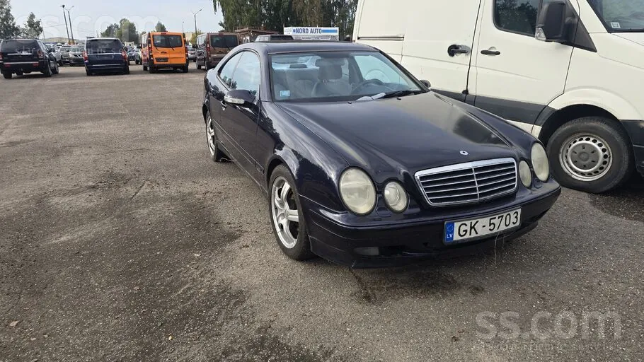 Mercedes-Benz Clk230