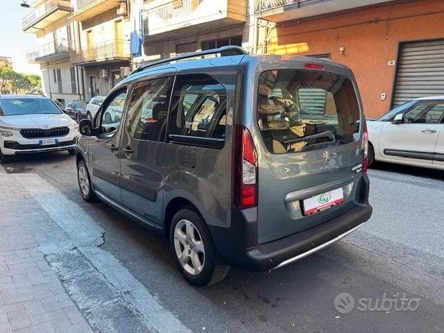 Peugeot Partner 2012 photo 4