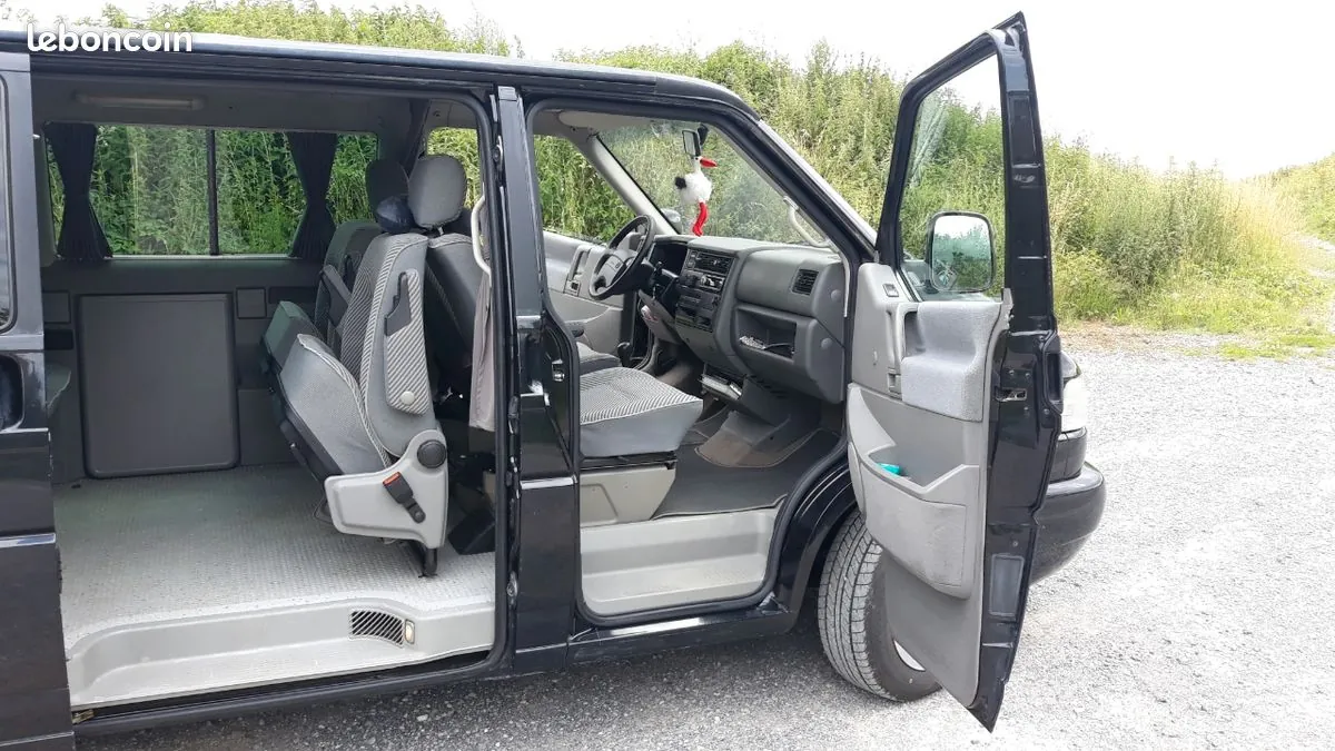 Volkswagen Multivan 1998 photo 3
