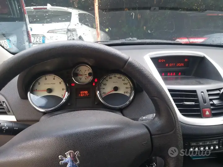 Peugeot 207 2009 photo 3