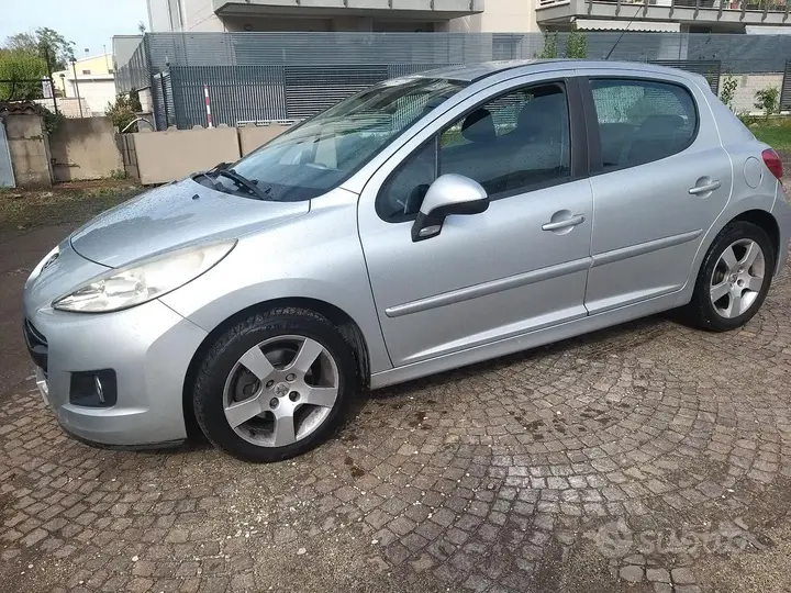 Peugeot 207 2009 photo 5
