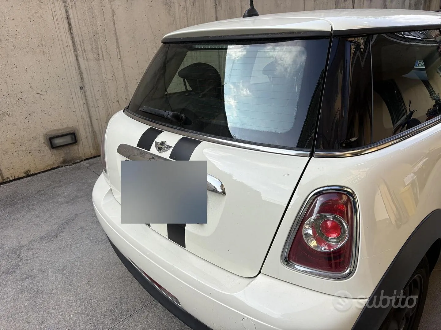 Mini Mini Cooper 2011 photo 3
