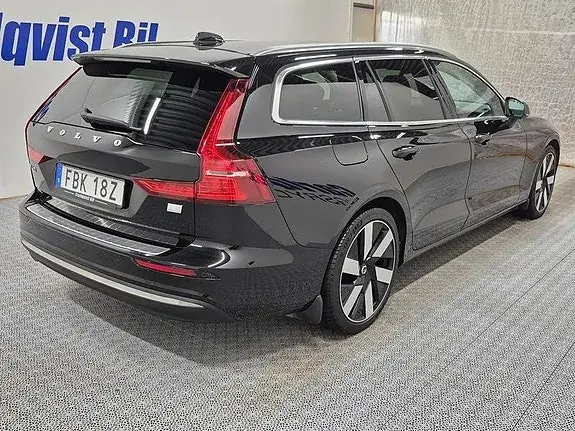 Volvo V60 2024 photo 4