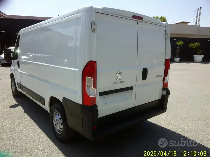 Peugeot Boxer 2021 photo 4