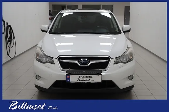 Subaru Xv 2012 photo 5