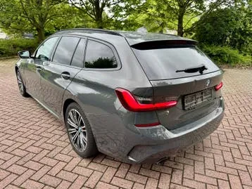 BMW 320E 2022 photo 3
