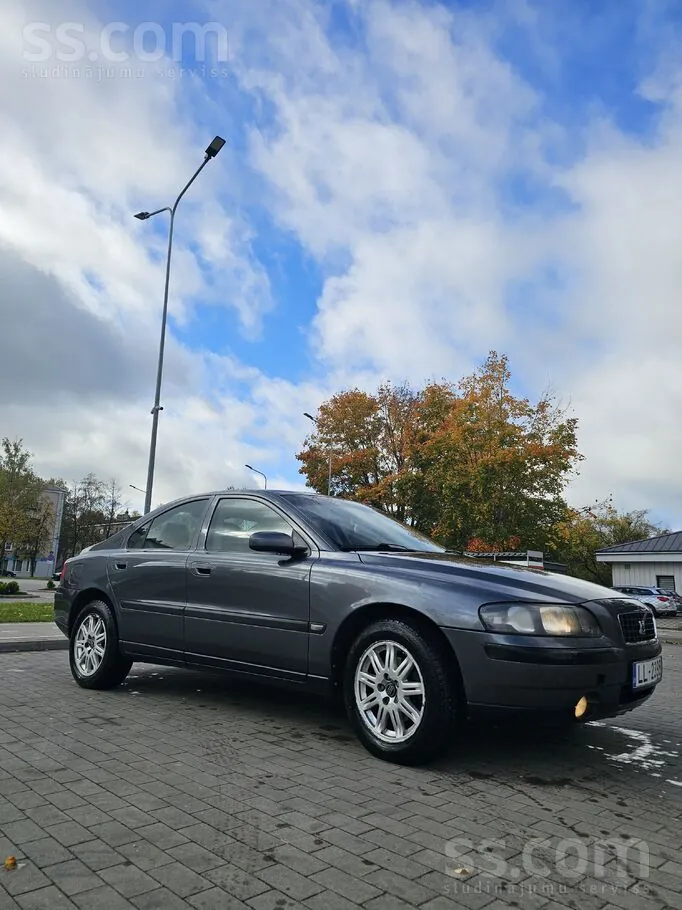 Volvo S60