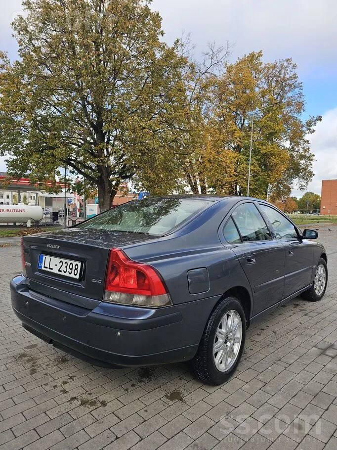 Volvo S60 2004 photo 3