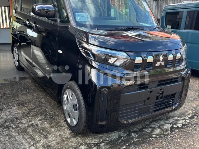Mitsubishi Ek Space
