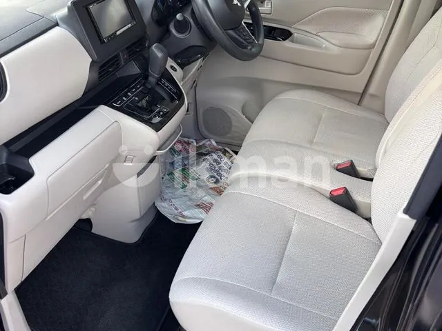 Mitsubishi Ek Space 2024 photo 4