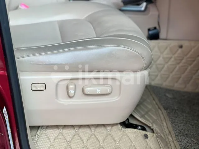Toyota Land Cruiser 2013 photo 4
