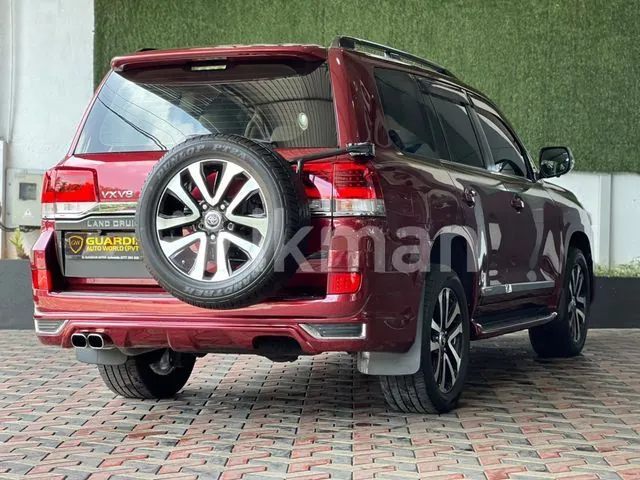 Toyota Land Cruiser 2013 photo 2