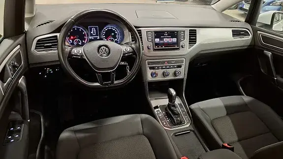 Volkswagen Golf Sportsvan 2016 photo 2