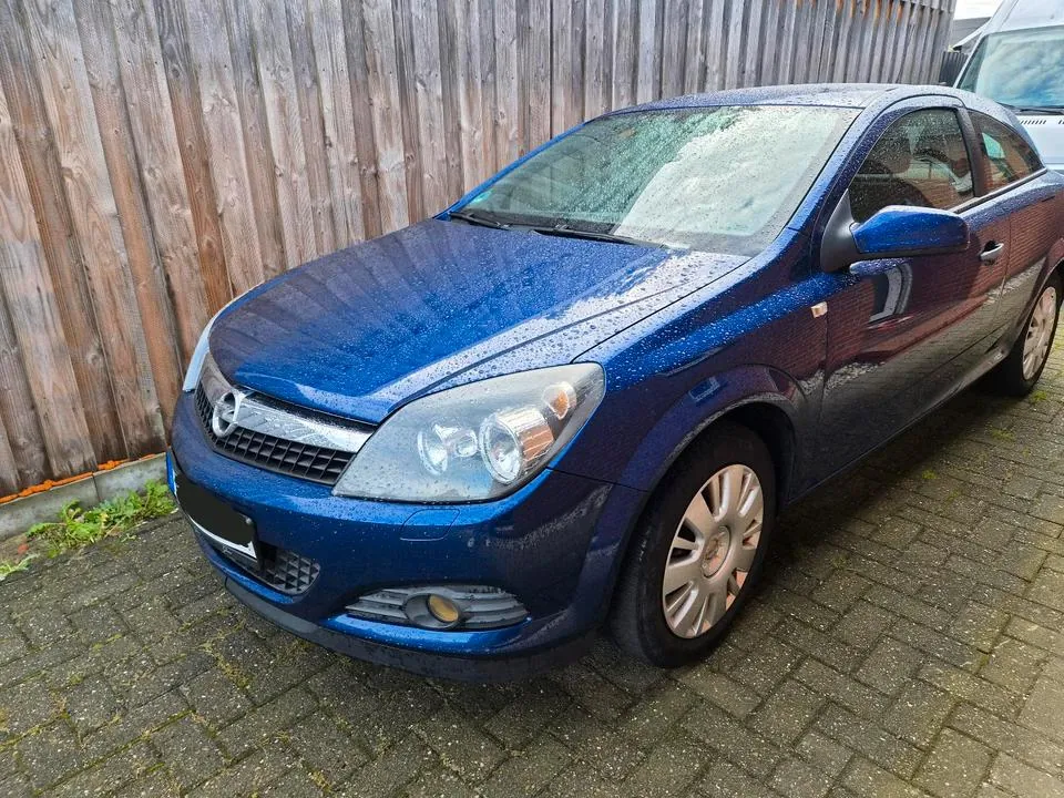 Opel Astra Gtc