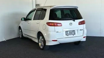 Mazda Demio 2003 photo 5