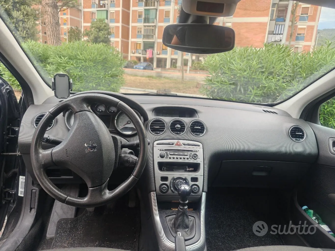 Peugeot 308 2008 photo 2