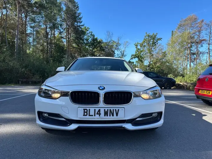 BMW 3 Series 2014 photo 3