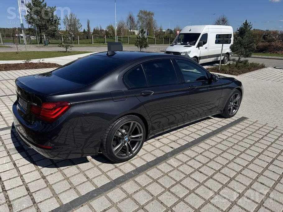 BMW 730D 2013 photo 5