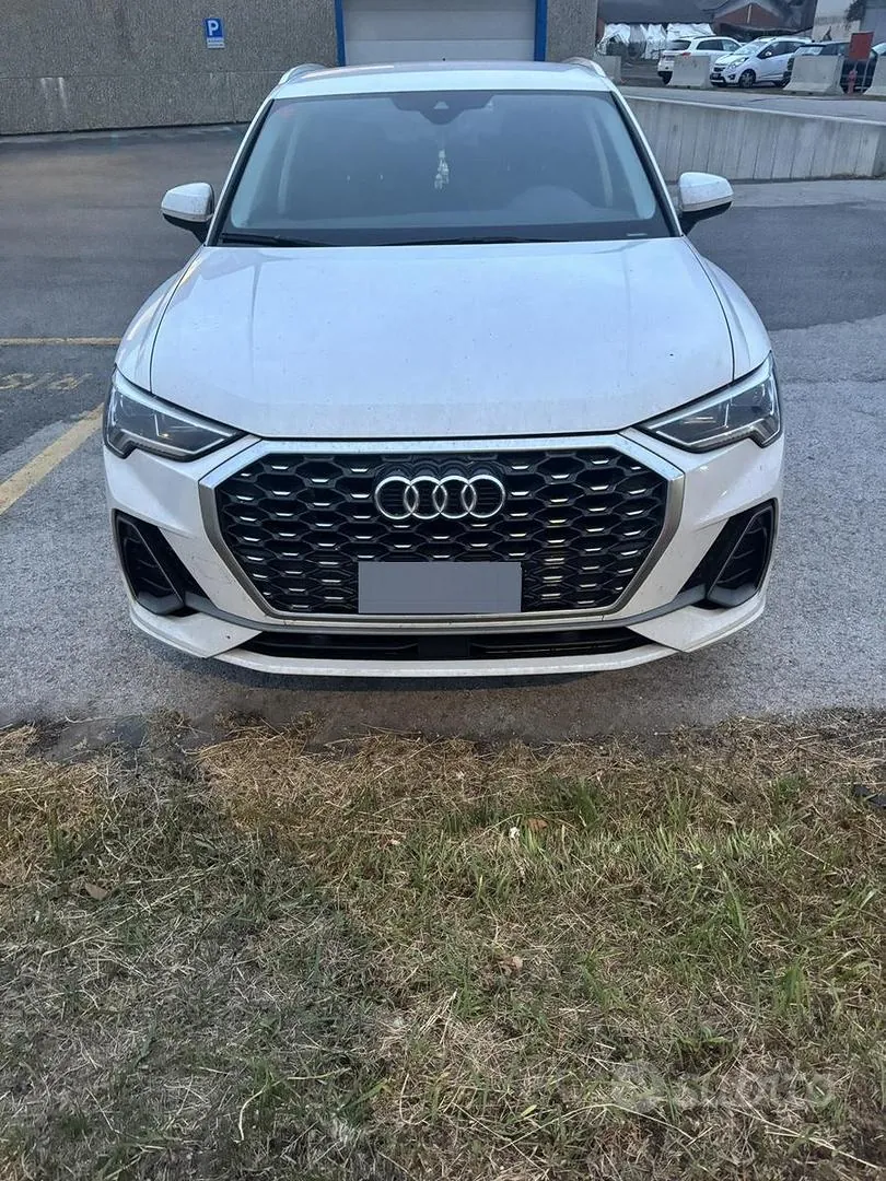 Audi Q3 2019 photo 3