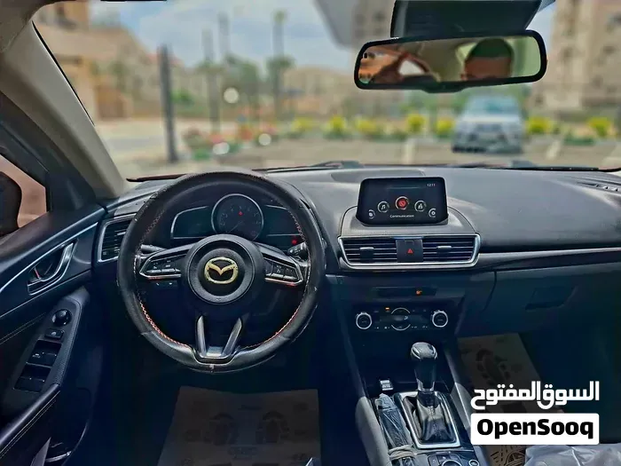 Mazda 3 2017 photo 4