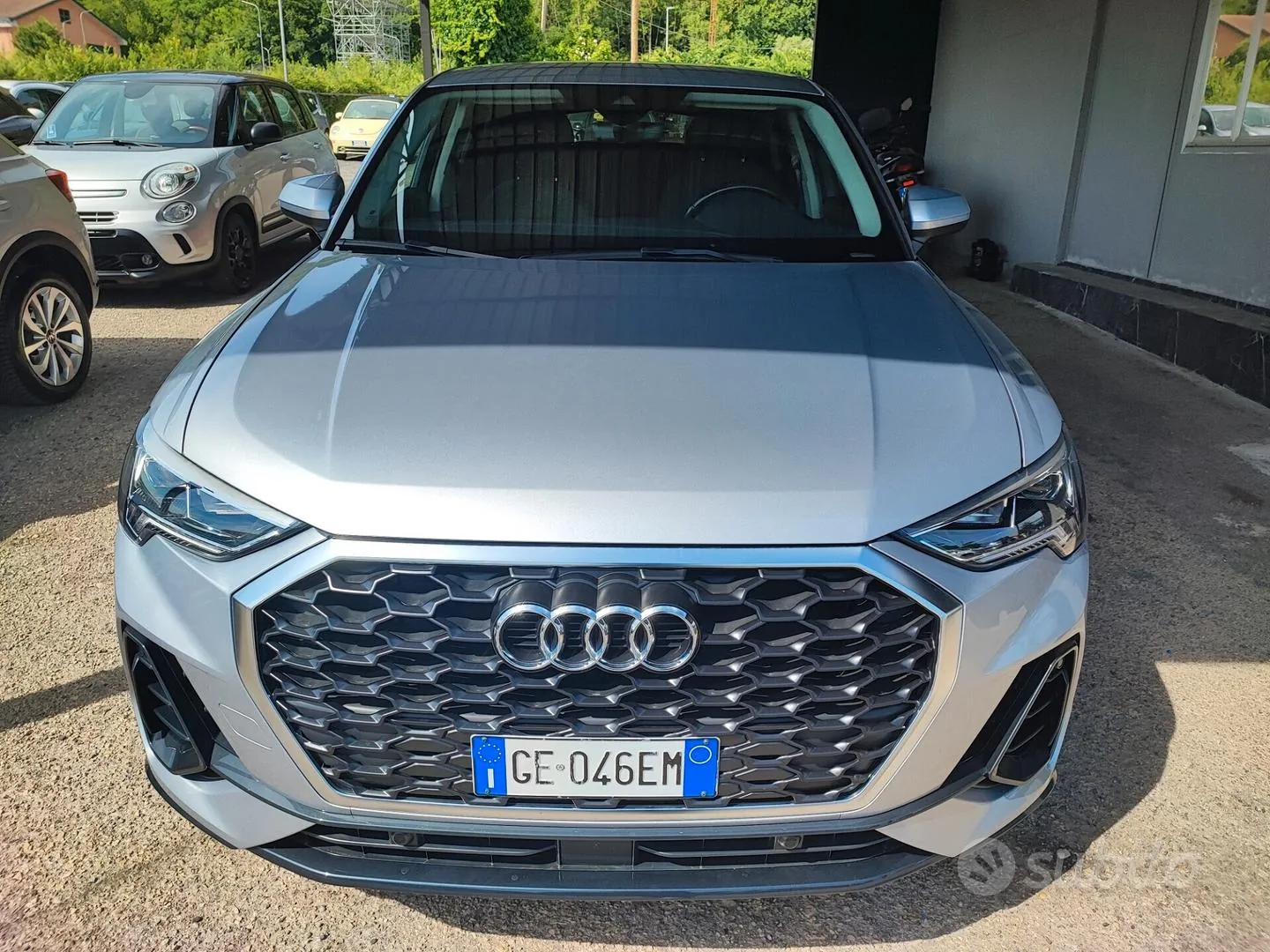 Audi Q3 2021 photo 2