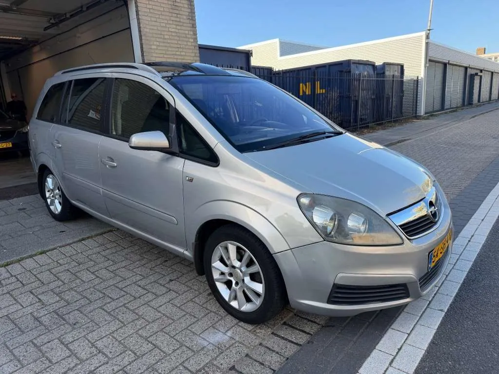 Opel Zafira 2006 photo 5