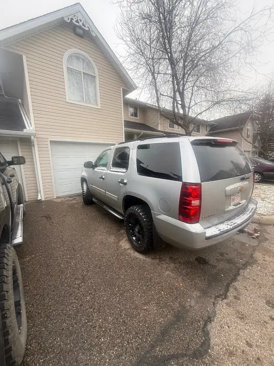 Chevrolet Tahoe 2012 photo 3