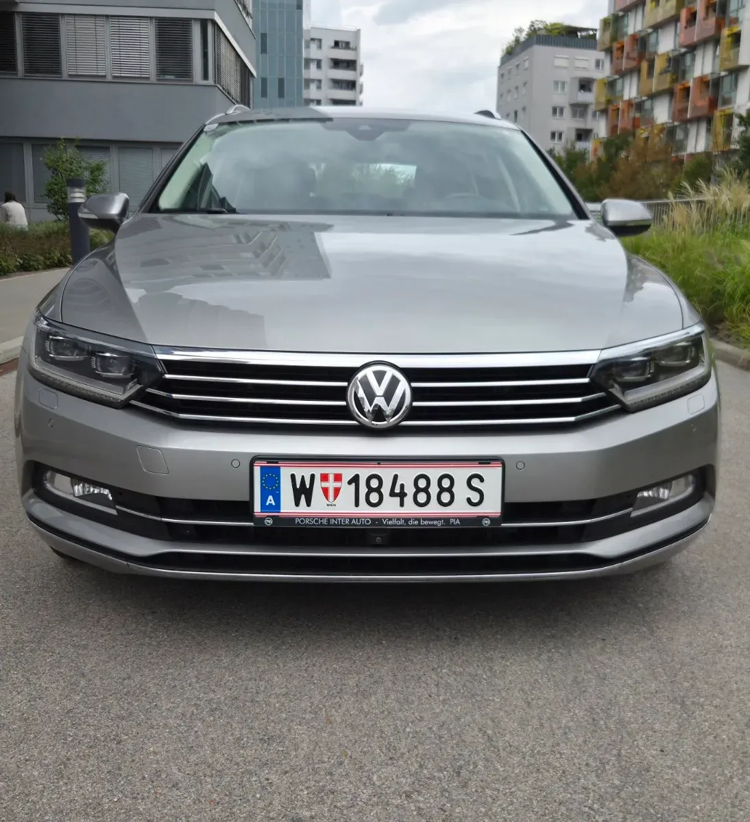 Volkswagen Passat 2016 photo 2