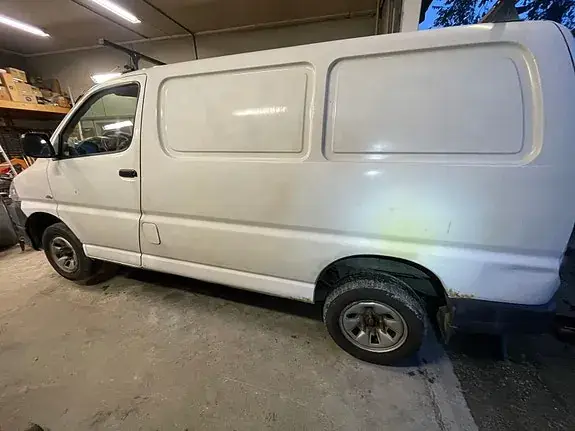 Toyota Hiace 2008 photo 4