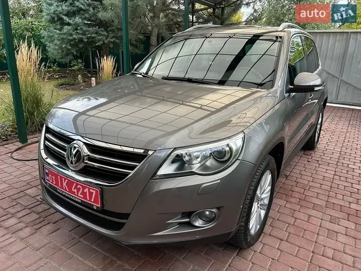 Volkswagen Tiguan 2009 photo 2