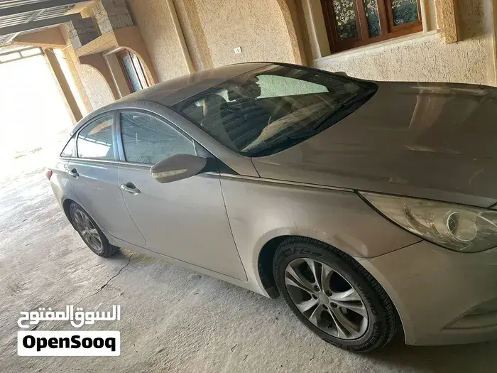 Hyundai Sonata 2011 photo 3