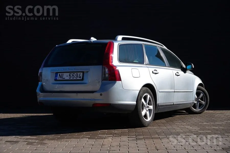 Volvo V50 2009 photo 3