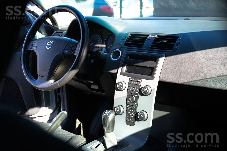 Volvo V50 2009 photo 5