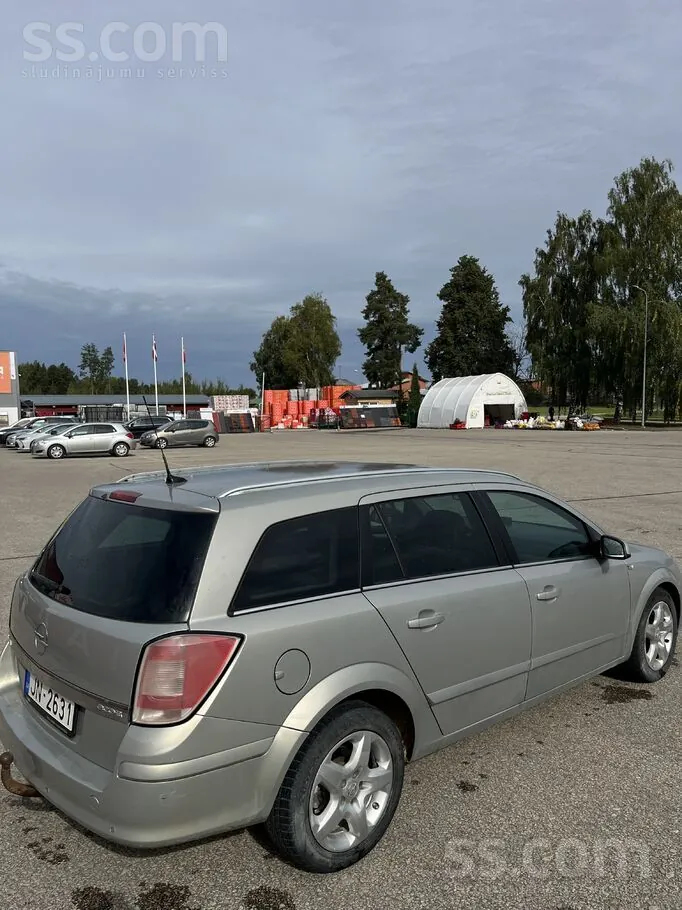 Opel Astra 2009 photo 5
