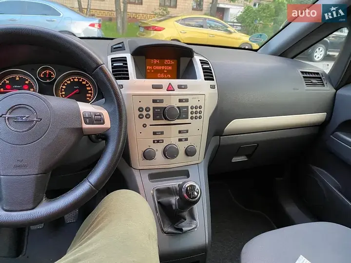 Opel Zafira 2008 photo 4