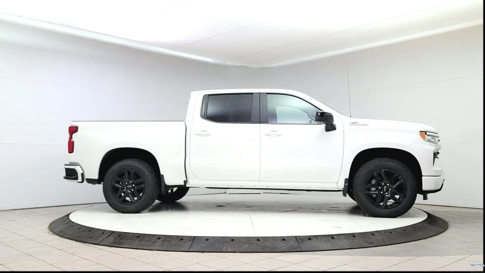 Chevrolet Silverado 1500 2026 photo 2