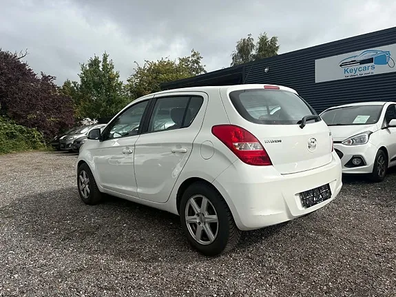 Hyundai I20 2012 photo 4