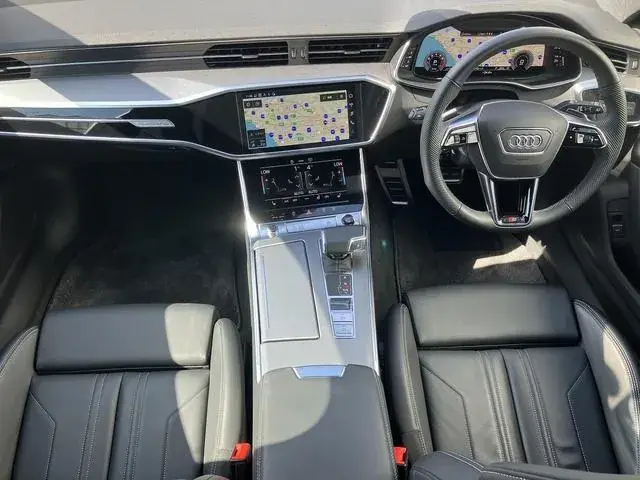 Audi A6 Avant 2022 photo 2