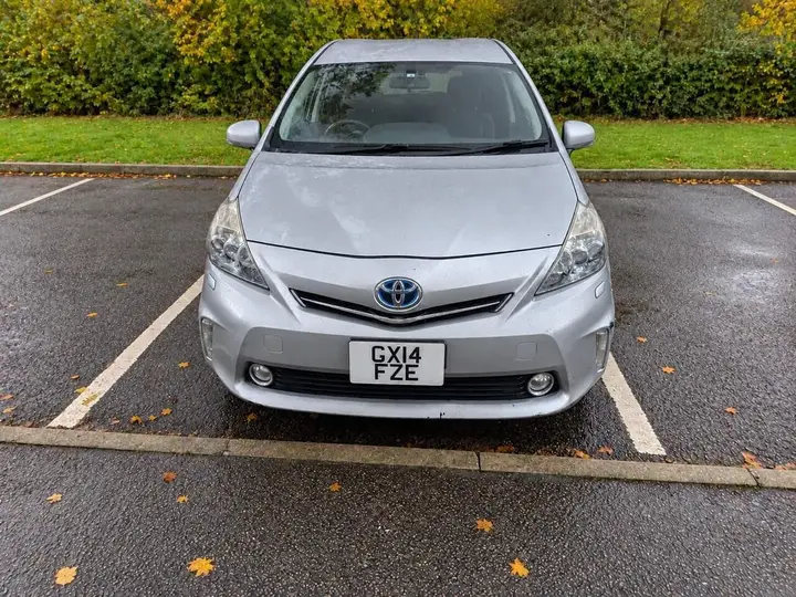 Toyota Prius 2020 photo 2