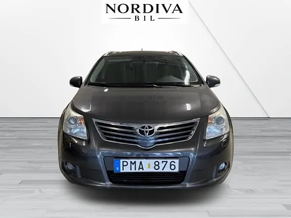 Toyota Avensis 2009 photo 2