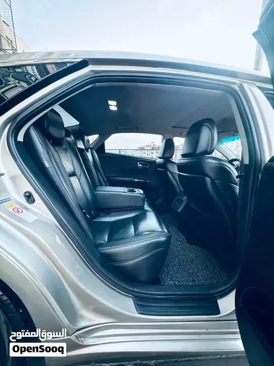 Toyota Avalon 2018 photo 4