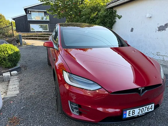 Tesla Model X 2019 photo 2