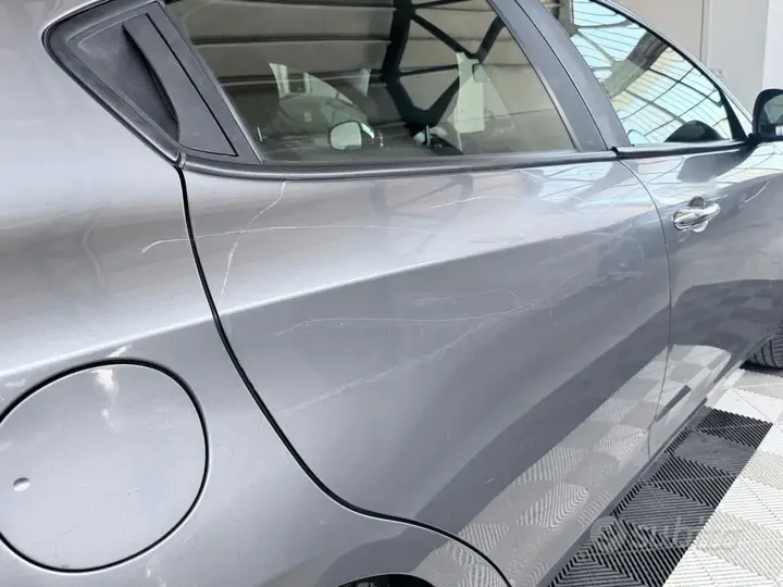 Alfa Romeo Giulietta 2015 photo 4