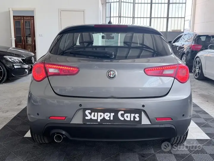 Alfa Romeo Giulietta 2015 photo 5