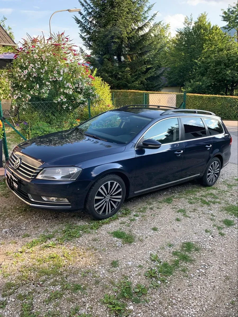Volkswagen Passat 2011 photo 3