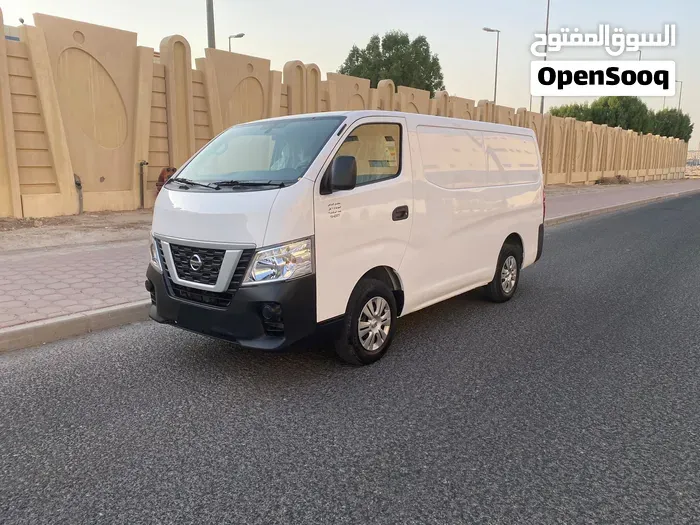 Nissan Urvan 2021 photo 2