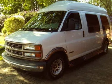 Chevrolet Express Camper