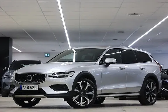 Volvo V60 Cross Country 2021 photo 3