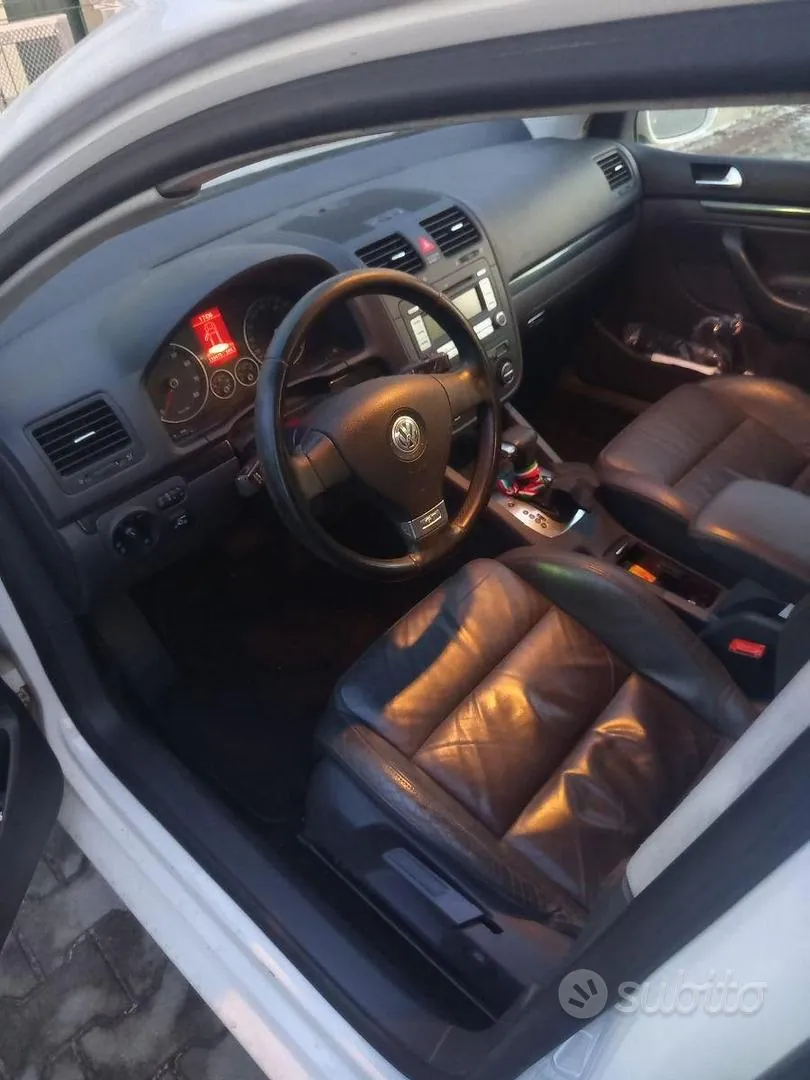 Volkswagen Golf 5 2008 photo 3